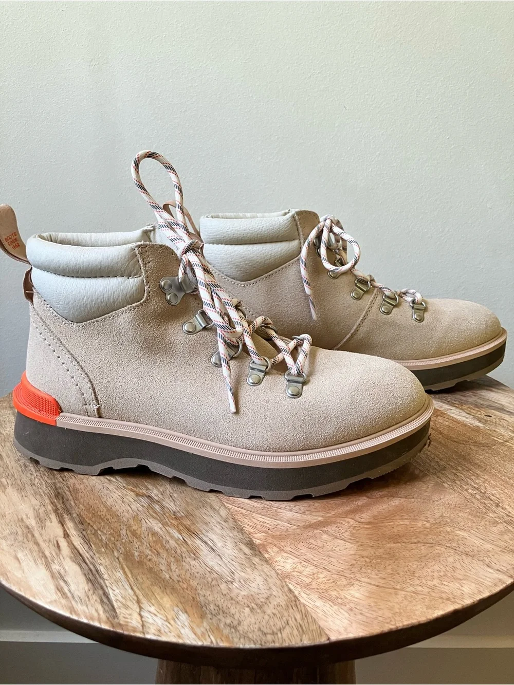 Sorel | Hi-Line Suede Orange Highlight Hiker Boot